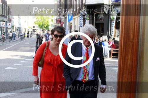 Amsterdam 20 april 2011
Willibrord Frequin met een vrouw in amsterdam 
Peter Smulders bv