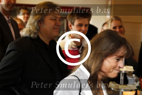Amsterdam 15 april 2011
50 jaar de Lotto in het olympisch stadion . Yvonne v Gennip met vriend Jaap de Groot
Peter Smulders bv