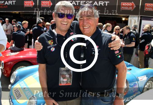 Brescia 16 en 17 mei 2012
State of Art is sponsor van de mille miglia en rijdt met div rijders in hun porsches spyder. Oa Jan Peter Balkenende Koen Wauters en jan Kees de Jager rijden mee. Albert Westerman met zijn vrouw
Peter Smulders bv
Peter Smulders bv