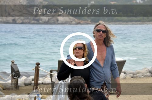 ibiza 5 mei 2012
Angela Groothuizen met haar man op ibiza.
Peter Smulders bv