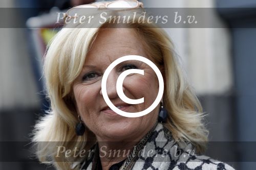Amsterdam 24 april 2012
Presentatie l Homo met Linda de Mol en op de cover kussend Thijs Romer en Tygo Gernandt. Anita Meyer 
Peter Smulders bv