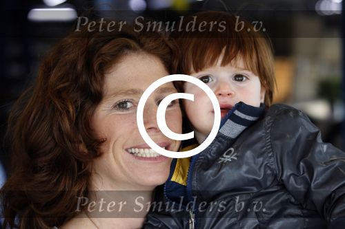 Nieuwegein 26 april 2012
Barbara Barend en haar zoon Seb bij presentatie fiets waarvan gedeelt opbrengst naar MKI gaat.
Peter Smulders bv