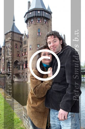 Haarzuilens 25 april 2012
Presentatie expositie trouwjurken van div bn ers waaronder Daphne Deckers, Frans en Mariska Bauer, Thierry Duval en Belinda Meuldijk, Laura Fyji met man Kristel Hoekstra met zoon Linda Wagemakers bij kasteel de Haar.
Peter Smulders bv