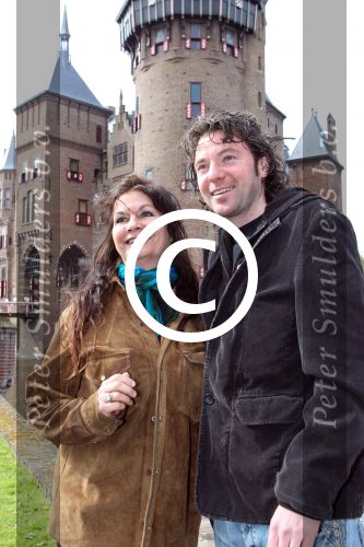 Haarzuilens 25 april 2012
Presentatie expositie trouwjurken van div bn ers waaronder Daphne Deckers, Frans en Mariska Bauer, Thierry Duval en Belinda Meuldijk, Laura Fyji met man Kristel Hoekstra met zoon Linda Wagemakers bij kasteel de Haar.
Peter Smulders bv