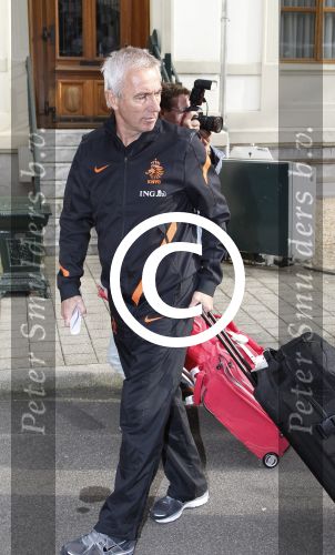 Lausanne, 17 en 18 Mei 2012
Het Nederlands elftal op trainingskamp op weg naar het EK 2012
Bert v Marwijk
Foto Peter Smulders BV