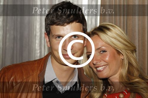 Amsterdam, 3 Mei 2012 Presentatie Nieuw Magazine RAFAEL in Cafe Vak zuid, Olympisch Stadion.
Candy Dulfer met partner
Foto Peter Smulders BV
