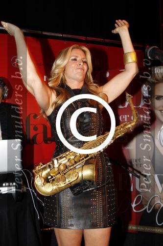 Amsterdam 23 april 2012
Presentatie nieuwe magazin Fab in restaurant Sucre. Candy Dulfer
Peter Smulders bv
