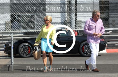 Monaco 7 mei 2012
Connie Breukhoven en Ben Angelier vertrekken met zijn Rolls Royce Cabrio met zijn zoons bij appartement voor zijn 60e verjaardag.
Peter Smulders bv