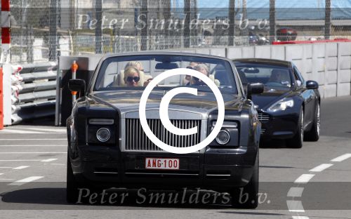 Monaco 7 mei 2012
Connie Breukhoven en Ben Angelier vertrekken met zijn Rolls Royce Cabrio met zijn zoons bij appartement voor zijn 60e verjaardag.
Peter Smulders bv