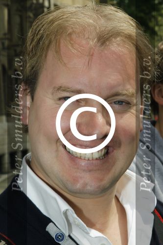 Amsterdam, 21 Mei 2012
Uitreiking boek CHANTAGE van Peter Romer
Dennis v Tellingen
Foto Peter Smulders BV