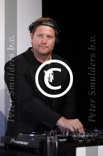 Amsterdam 15 mei 2012
Mooiste benen van Nederland van cosmopolitan in het ij theater. Dennis v d Geest
Peter Smulders bv