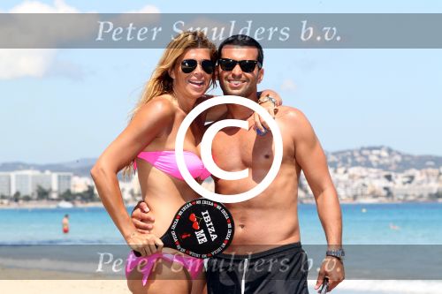 Ibiza 1 mei 2012
Ruud en Estelle Gullit op vakantie met oa Winston Bogarde Regi Blinker met vriendin Kristina Bozilovic met vriend/verloofde en Zouf.
Peter Smulders bv