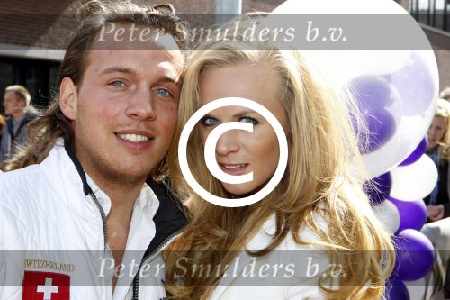 Hoofddorp 21 april 2012
Premiere sneeuwwitje in bioscoop Hoofddorp. Fleur Mignon met vriend
Peter Smulders bv