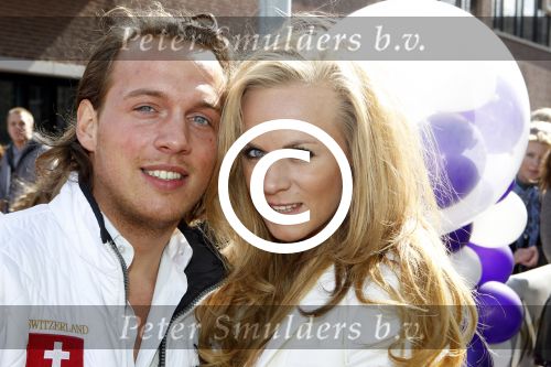 Hoofddorp 21 april 2012
Premiere sneeuwwitje in bioscoop Hoofddorp. Fleur Mignon met vriend
Peter Smulders bv
