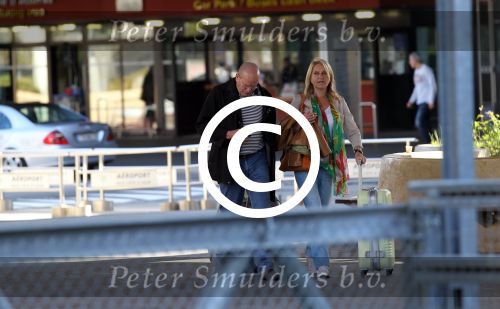 Nice 7 mei 2012
Fred Teeven met zijn vrouw op het vliegveld van Nice.
Peter Smulders bv