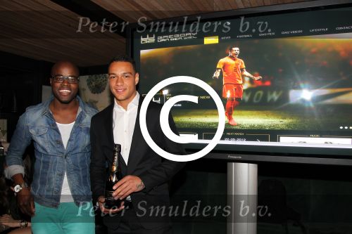 Amsterdam 15 mei 2012
Presentatie website van Gregory v d Wiel. Gregory met Jandino Asporaat
Peter Smulders bv
