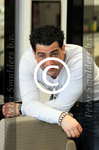 Hoofddorp 14 mei 2012
Kapper Hanni Hanna knipt Fajah lourens. Hanni knipt vele voetballers en bn ers.
Peter Smulders bv