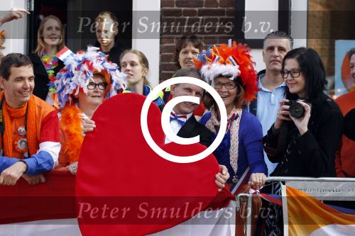 Rhenen en Veenedaal 30 april 2012
Koninginnedag met daarbij aanwezig koningin Beatrix Prins Willem Alexander Prinses Maxima Prins Constantijn Prinses Laurentien Prinses Margrite Prins Maurits Prinses Marilene Prins Bernhard Prinses Annette Prins Pieter Christiaan Prins Floris Prinses Aimee en Pieter v Vollenhoven.
Peter Smulders bv