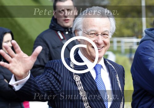 Scheveningen 21 april 2012
Jozias v Aartsen ontvangt koningin Beatrix bij opening Madurodam.
Peter Smulders bv