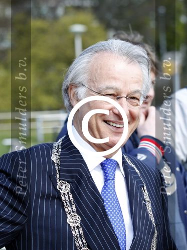 Scheveningen 21 april 2012
Jozias v Aartsen ontvangt koningin Beatrix bij opening Madurodam.
Peter Smulders bv