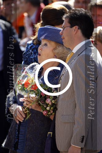Rhenen en Veenedaal 30 april 2012
Koninginnedag met daarbij aanwezig koningin Beatrix Prins Willem Alexander Prinses Maxima Prins Constantijn Prinses Laurentien Prinses Margrite Prins Maurits Prinses Marilene Prins Bernhard Prinses Annette Prins Pieter Christiaan Prins Floris Prinses Aimee en Pieter v Vollenhoven.
Peter Smulders bv