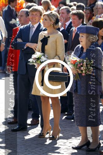 Rhenen en Veenedaal 30 april 2012
Koninginnedag met daarbij aanwezig koningin Beatrix Prins Willem Alexander Prinses Maxima Prins Constantijn Prinses Laurentien Prinses Margrite Prins Maurits Prinses Marilene Prins Bernhard Prinses Annette Prins Pieter Christiaan Prins Floris Prinses Aimee en Pieter v Vollenhoven.
Peter Smulders bv