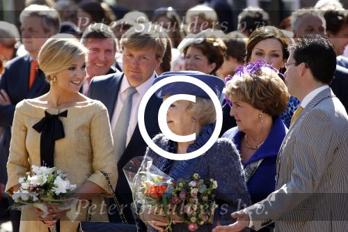 Rhenen en Veenedaal 30 april 2012
Koninginnedag met daarbij aanwezig koningin Beatrix Prins Willem Alexander Prinses Maxima Prins Constantijn Prinses Laurentien Prinses Margrite Prins Maurits Prinses Marilene Prins Bernhard Prinses Annette Prins Pieter Christiaan Prins Floris Prinses Aimee en Pieter v Vollenhoven.
Peter Smulders bv