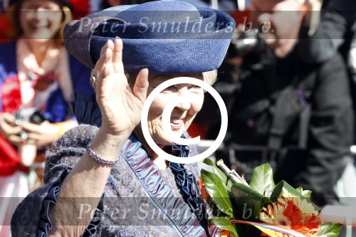Rhenen en Veenedaal 30 april 2012
Koninginnedag met daarbij aanwezig koningin Beatrix Prins Willem Alexander Prinses Maxima Prins Constantijn Prinses Laurentien Prinses Margrite Prins Maurits Prinses Marilene Prins Bernhard Prinses Annette Prins Pieter Christiaan Prins Floris Prinses Aimee en Pieter v Vollenhoven.
Peter Smulders bv
