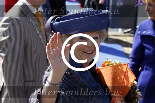 Rhenen en Veenedaal 30 april 2012
Koninginnedag met daarbij aanwezig koningin Beatrix Prins Willem Alexander Prinses Maxima Prins Constantijn Prinses Laurentien Prinses Margrite Prins Maurits Prinses Marilene Prins Bernhard Prinses Annette Prins Pieter Christiaan Prins Floris Prinses Aimee en Pieter v Vollenhoven.
Peter Smulders bv