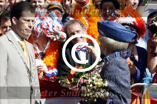 Rhenen en Veenedaal 30 april 2012
Koninginnedag met daarbij aanwezig koningin Beatrix Prins Willem Alexander Prinses Maxima Prins Constantijn Prinses Laurentien Prinses Margrite Prins Maurits Prinses Marilene Prins Bernhard Prinses Annette Prins Pieter Christiaan Prins Floris Prinses Aimee en Pieter v Vollenhoven.
Peter Smulders bv