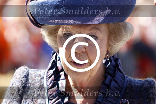 Rhenen en Veenedaal 30 april 2012
Koninginnedag met daarbij aanwezig koningin Beatrix Prins Willem Alexander Prinses Maxima Prins Constantijn Prinses Laurentien Prinses Margrite Prins Maurits Prinses Marilene Prins Bernhard Prinses Annette Prins Pieter Christiaan Prins Floris Prinses Aimee en Pieter v Vollenhoven.
Peter Smulders bv