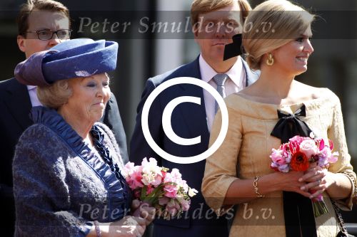 Rhenen en Veenedaal 30 april 2012
Koninginnedag met daarbij aanwezig koningin Beatrix Prins Willem Alexander Prinses Maxima Prins Constantijn Prinses Laurentien Prinses Margrite Prins Maurits Prinses Marilene Prins Bernhard Prinses Annette Prins Pieter Christiaan Prins Floris Prinses Aimee en Pieter v Vollenhoven.
Peter Smulders bv