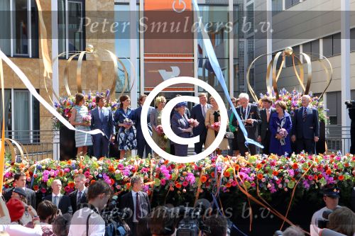 Rhenen en Veenedaal 30 april 2012
Koninginnedag met daarbij aanwezig koningin Beatrix Prins Willem Alexander Prinses Maxima Prins Constantijn Prinses Laurentien Prinses Margrite Prins Maurits Prinses Marilene Prins Bernhard Prinses Annette Prins Pieter Christiaan Prins Floris Prinses Aimee en Pieter v Vollenhoven.
Peter Smulders bv
