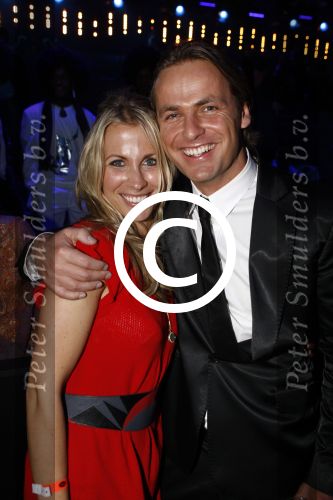 Hilversum 1 maart 2008
Finale van idols in studio 22 . Martijn Krabbe en Wendy v Dijk presenteren het programma. Uiteindelijk wint Nikki van Nathalie. John Ewbank met zijn vrouw Vivian Reys Ewbank
Peter Smulders bv