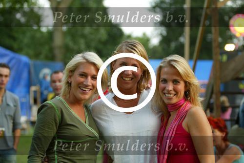 Amsterdam 1 augustus 2003

De parade in amsterdam

vivian reys met vriendinnen

Peter Smulders bv