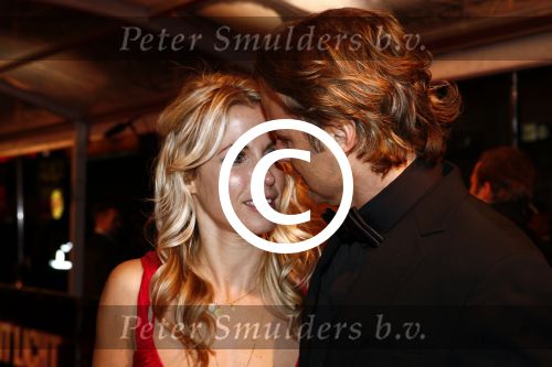 Amstedam 8 december 2008
Prmiere film Wit licht in Tuschinski. john Ewbank met zijn vrouw Vivian Reys
Peter Smulders bv