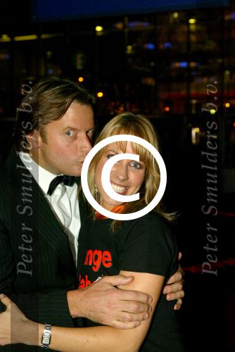 Amsterdam 10 december 2003
Opening Miljonairsbeurs in Rai. Vivian Reys met Lex v d Meyden  Peter Smulders bv