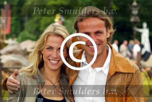 Kaatsheuvel  19 juni 2002

Prins Bernhard opening Panda droom in de Efteling

Vivian reys en John Ewbank


Peter Smulders bv