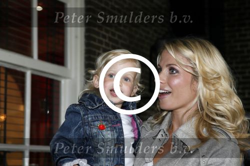 Naarden 21 mei 2007
Presentatie boek Supermom\'s stijlgids van Vivian Ewbank Reijs in het Arsenaal.
Peter Smulders bv