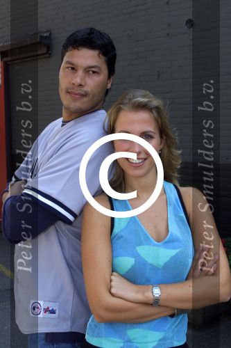 Amstrdam 24 juli 2001

Perspresentatie van SBS 6 , V8 en Net 5.
Vivian Reys en Poal van een rug te ver


Peter Smulders bv