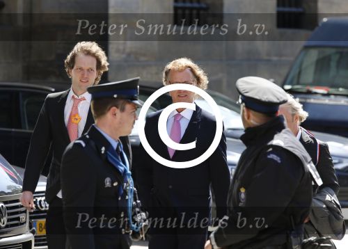 Amsterdam, 29 April 2013
Vertrek Kon. familie vanuit Paleis op de Dam naar het diner in het Rijksmuseum
Andre Rieu met zijn zoon Pierre Rieu
Foto Peter Smulders BV