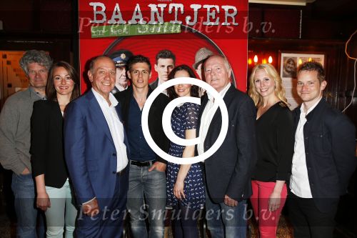 Amsterdam 13 mei 2013
Presentatie cast baantjer met oa Peter Tuinman - Rechercheur De Cock
Mike Weerts - Adjudant Vledder
Peter Rï¿½mer - Commissaris Buitendam
Miryanna van Reeden - Theaterdirectrice
Alexandra Alphenaar - Zangeres
Tom Afman - Geluidstechnicus
Sophie van Oers - Theaterbezoekster
Evert van der Meulen - Theatertechnicus
Peter Smulders bv