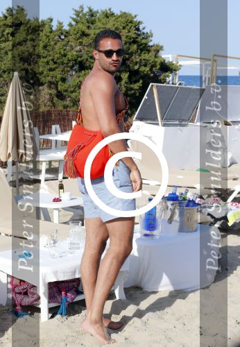 Ibiza 2 mei 2013
Estelle Cruijff en Badr Hari op vakantie op ibiza.
Peter Smulders bv