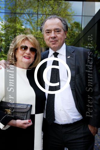 Amsterdam, 15 Mei 2013 In het Conservatorium Hotel vierde Leco Zadelhoff zijn 45ste verjaardag en 25 jaar in het vak.
Benno Leeser met zijn vrouw Kitty Leeser
Foto Peter Smulders BV