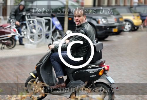 Amsterdam 14 mei 2013
Bert kuizenga op scooter
Peter Smulders bv