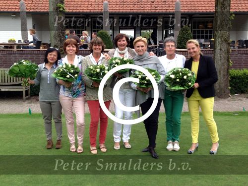 Sint Michielsgestel, 7 Mei 2013
Op Golfbaan de Dommel wint Dames 1 Dinsdag Kompetitie met 18-0 van de Geulberg en wordt daardoor kampioen in de 1e Klasse
Foto Peter Smulders BV