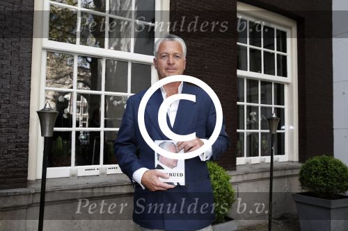 Amsterdam 15 mei 2013
Presentatie boek Bram Moszkowicz in hotel the Dylan. Zijn ex Julliette Polak heeft de foto voor het boek gemaakt.
Peter Smulders bv