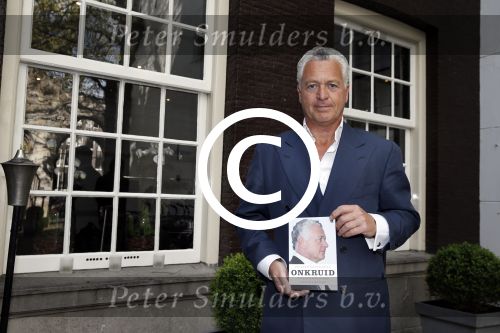 Amsterdam 15 mei 2013
Presentatie boek Bram Moszkowicz in hotel the Dylan. Zijn ex Julliette Polak heeft de foto voor het boek gemaakt.
Peter Smulders bv