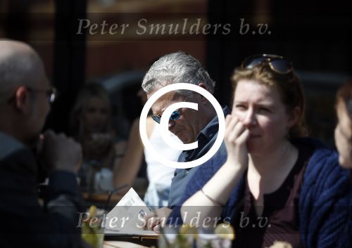 Amsterdam 24 april 2013
Bram Moszkowicz op terras bij le pain et cotidien waar zijn dochter werkt.
Peter Smulders bv