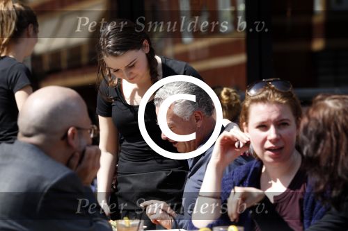 Amsterdam 24 april 2013
Bram Moszkowicz op terras bij le pain et cotidien waar zijn dochter werkt.
Peter Smulders bv